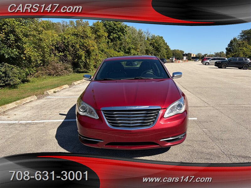 2014 Chrysler 200 Limited - Photo 8 - Midlothian, IL 60445