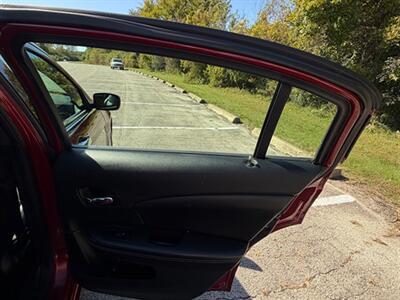 2014 Chrysler 200 Limited - Photo 24 - Midlothian, IL 60445