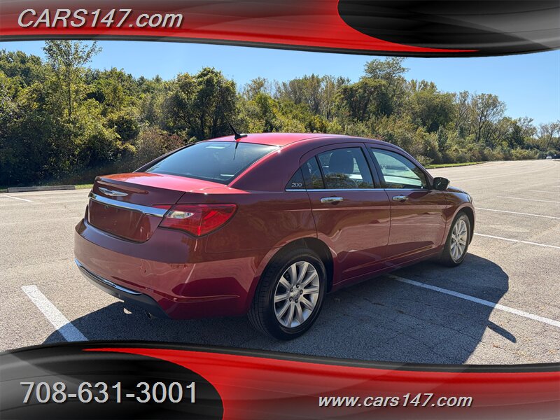 2014 Chrysler 200 Limited - Photo 3 - Midlothian, IL 60445