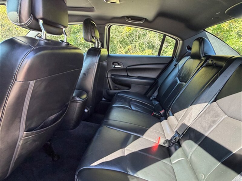 2014 Chrysler 200 Limited - Photo 20 - Midlothian, IL 60445