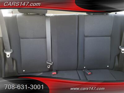 2007 Pontiac Vibe   - Photo 13 - Midlothian, IL 60445
