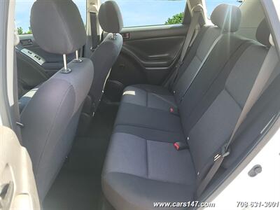 2007 Pontiac Vibe   - Photo 10 - Midlothian, IL 60445