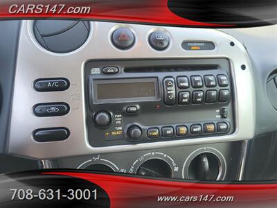 2007 Pontiac Vibe   - Photo 12 - Midlothian, IL 60445