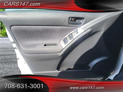 2007 Pontiac Vibe   - Photo 18 - Midlothian, IL 60445