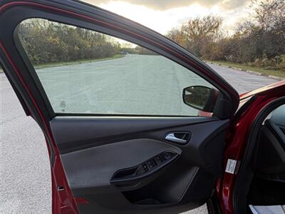 2013 Ford Focus SE - Photo 21 - Midlothian, IL 60445