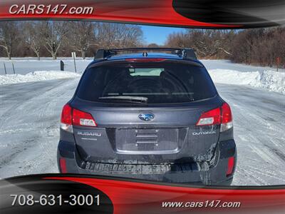 2013 Subaru Outback 2.5i Limited   - Photo 8 - Midlothian, IL 60445