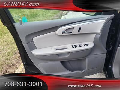 2012 Chevrolet Traverse LT   - Photo 23 - Midlothian, IL 60445
