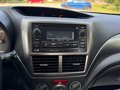 2011 Subaru Impreza 2.5i Premium - Photo 13 - Midlothian, IL 60445