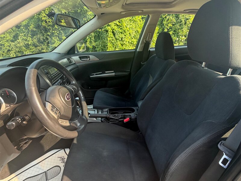 2011 Subaru Impreza 2.5i Premium - Photo 17 - Midlothian, IL 60445
