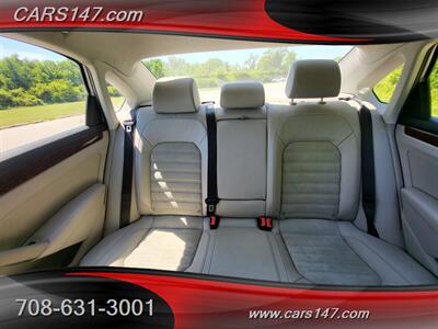 2012 Volkswagen Passat V6 SEL Premium   - Photo 15 - Midlothian, IL 60445