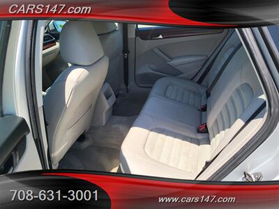 2012 Volkswagen Passat V6 SEL Premium   - Photo 13 - Midlothian, IL 60445
