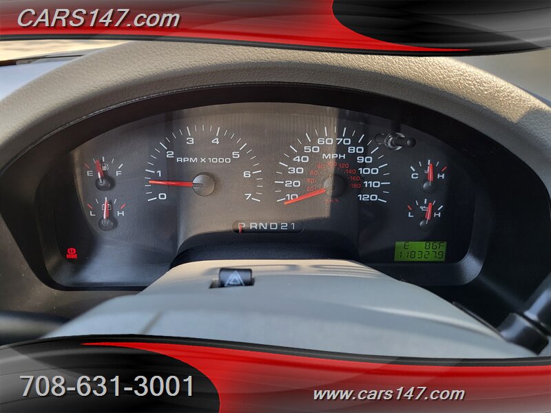 2006 Ford F-150 XLT photo 12