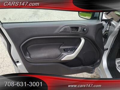 2013 Ford Fiesta SE   - Photo 16 - Midlothian, IL 60445