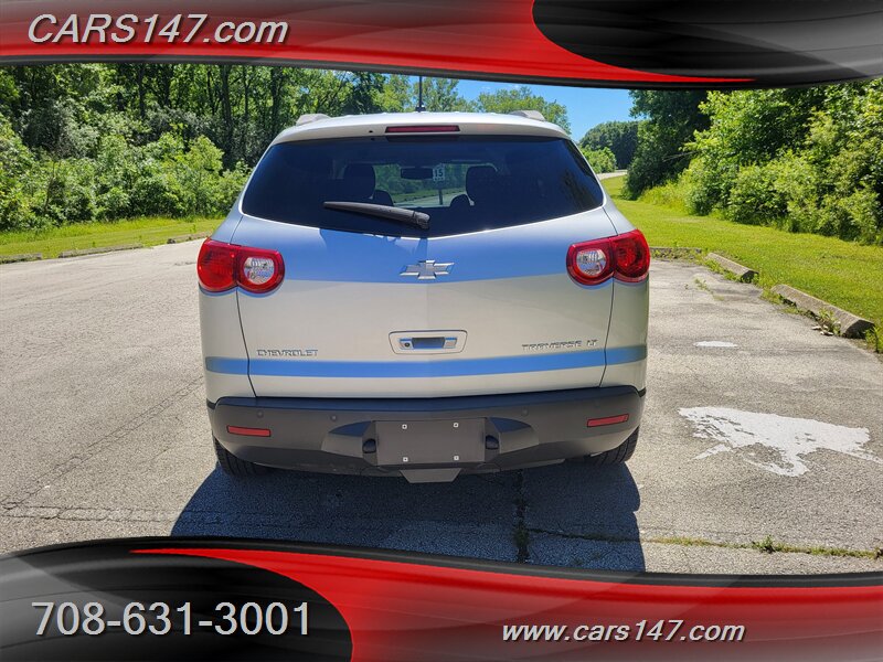2009 Chevrolet Traverse LT - Photo 5 - Midlothian, IL 60445