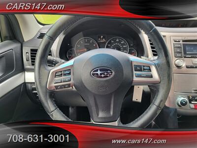 2013 Subaru Outback 2.5i Premium   - Photo 15 - Midlothian, IL 60445