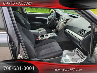 2013 Subaru Outback 2.5i Premium   - Photo 11 - Midlothian, IL 60445