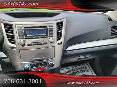 2013 Subaru Outback 2.5i Premium   - Photo 18 - Midlothian, IL 60445