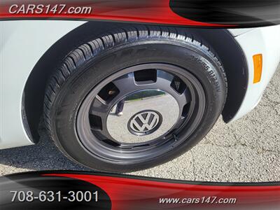 2016 Volkswagen Beetle Convertible 1.8T Denim   - Photo 24 - Midlothian, IL 60445
