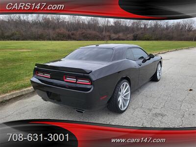 2012 Dodge Challenger SXT - Photo 7 - Midlothian, IL 60445
