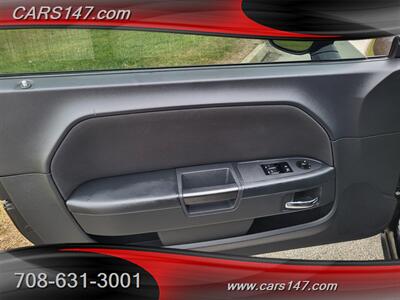 2012 Dodge Challenger SXT - Photo 23 - Midlothian, IL 60445