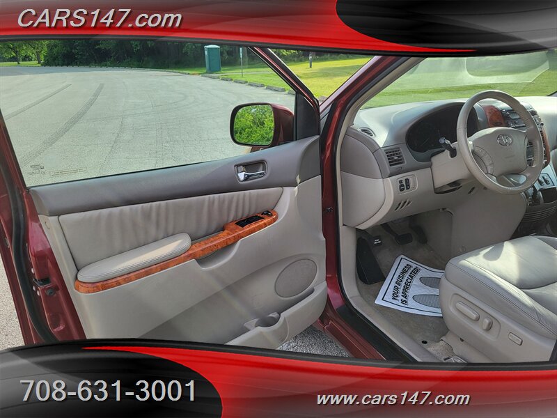 2006 Toyota Sienna XLE 7 Passenger - Photo 24 - Midlothian, IL 60445