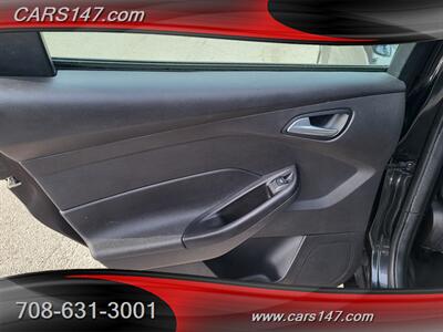 2013 Ford Focus SE   - Photo 25 - Midlothian, IL 60445