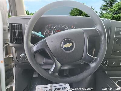 2011 Chevrolet Express 2500   - Photo 14 - Midlothian, IL 60445