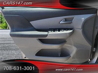 2012 Honda Odyssey LX   - Photo 17 - Midlothian, IL 60445