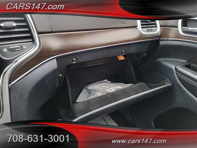 2015 Jeep Grand Cherokee Overland   - Photo 21 - Midlothian, IL 60445
