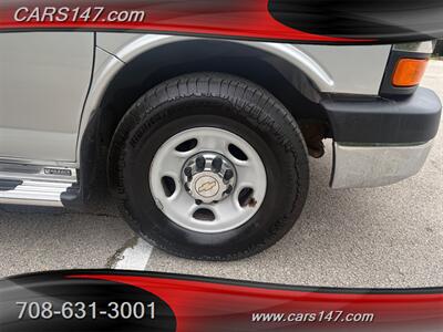 2011 Chevrolet Express LT 3500 - Photo 26 - Midlothian, IL 60445