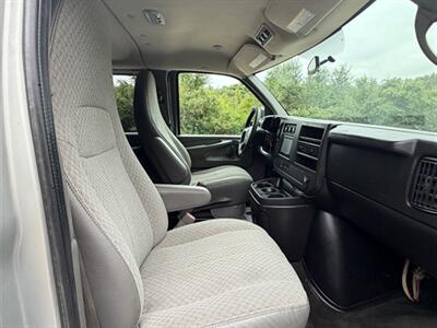 2011 Chevrolet Express LT 3500 - Photo 19 - Midlothian, IL 60445