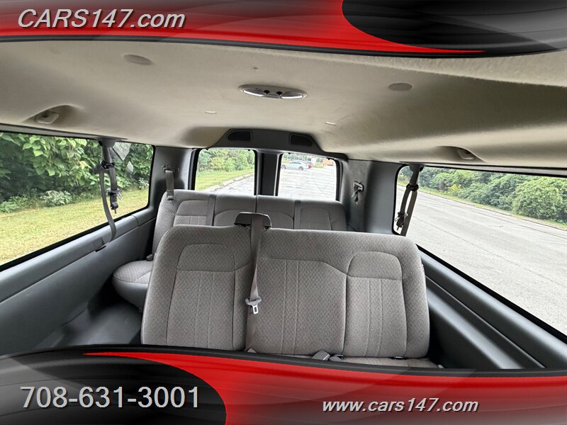 2011 Chevrolet Express LT 3500 - Photo 16 - Midlothian, IL 60445