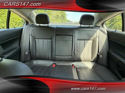 2011 Buick Regal CXL - Photo 11 - Midlothian, IL 60445