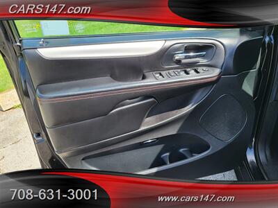 2014 Dodge Grand Caravan R/T   - Photo 29 - Midlothian, IL 60445