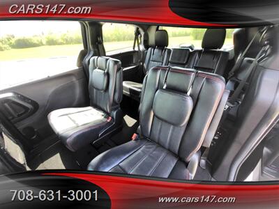2014 Dodge Grand Caravan R/T   - Photo 15 - Midlothian, IL 60445