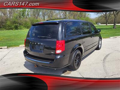 2014 Dodge Grand Caravan R/T   - Photo 7 - Midlothian, IL 60445