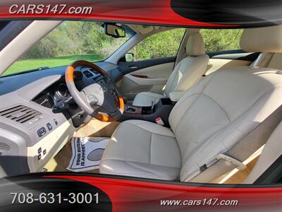 2010 Lexus ES 350   - Photo 19 - Midlothian, IL 60445