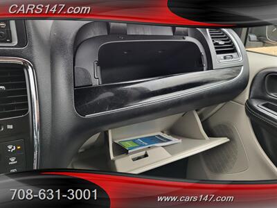 2019 Dodge Grand Caravan SXT   - Photo 23 - Midlothian, IL 60445