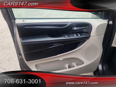 2019 Dodge Grand Caravan SXT   - Photo 26 - Midlothian, IL 60445