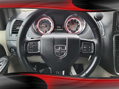 2019 Dodge Grand Caravan SXT   - Photo 18 - Midlothian, IL 60445