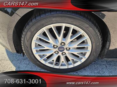 2014 Ford Focus Titanium   - Photo 10 - Midlothian, IL 60445