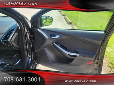 2014 Ford Focus Titanium   - Photo 21 - Midlothian, IL 60445