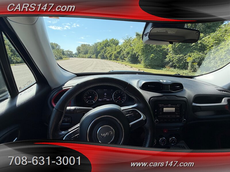 2017 Jeep Renegade Trailhawk - Photo 12 - Midlothian, IL 60445