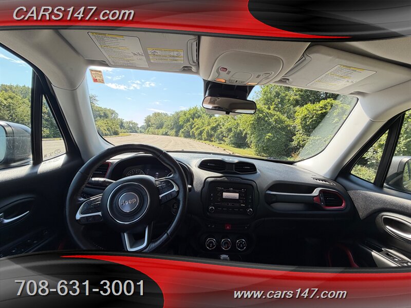 2017 Jeep Renegade Trailhawk - Photo 10 - Midlothian, IL 60445