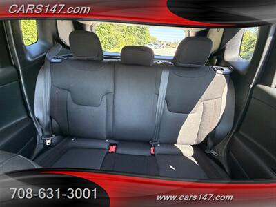 2017 Jeep Renegade Trailhawk - Photo 11 - Midlothian, IL 60445