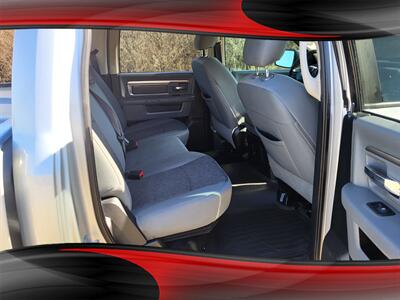 2015 RAM 1500 Big Horn   - Photo 14 - Midlothian, IL 60445