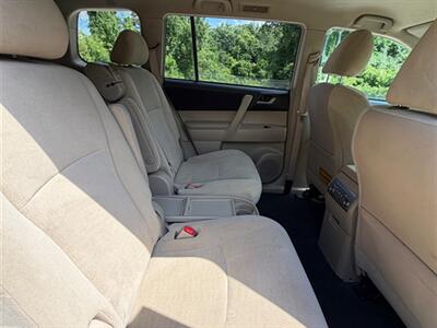 2013 Toyota Highlander Plus   - Photo 21 - Midlothian, IL 60445