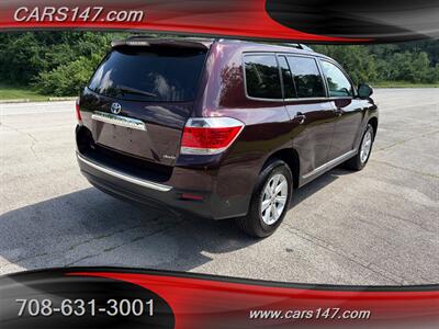 2013 Toyota Highlander Plus   - Photo 6 - Midlothian, IL 60445