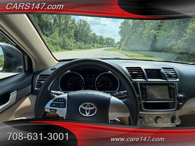 2013 Toyota Highlander Plus   - Photo 14 - Midlothian, IL 60445