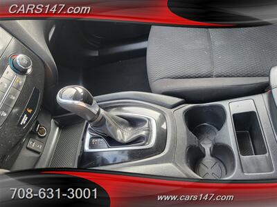 2018 Nissan Rogue Sport S   - Photo 13 - Midlothian, IL 60445